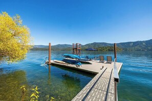25x10 ft slip and boat tie-off, kayaks, jumping platform, and lake swing!