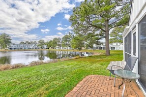 Back Patio on Lake