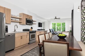 Spacious villa with a large dining table for 8.