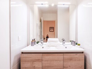 Möbel, Tabelle, Eigentum, Pflanze, Fenster, Gebäude, Interior Design, Holz, Stuhl, Die Architektur
