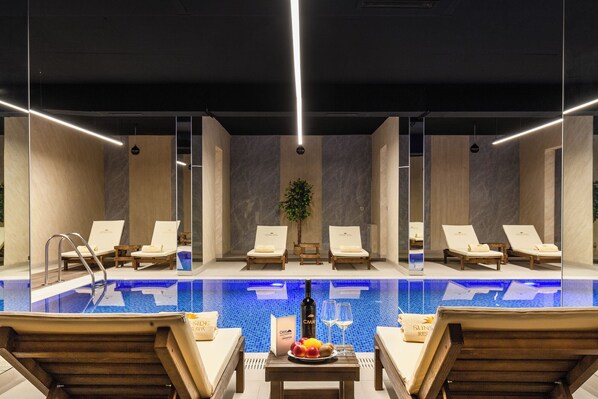 Piscina al coperto