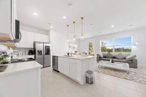Kitchen Island#Disney #Parks #kingdom #springs #Vacation #Rental #waterpark #davenport #Kissimmee #Orlando #universal #citywalk #legoland #shortstay #longstay #championsgate #resort #golf #enclave #championsgatevacation