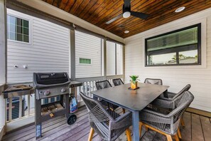 Your own outdoor BBQ and dining corner.