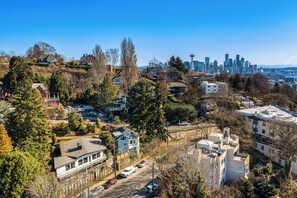 Stay where the action is! Close to all of Seattle's major attractions