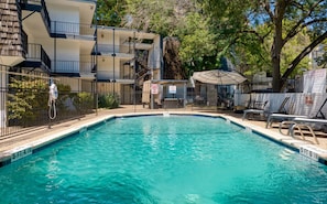 Swimming Pool with Sundeck