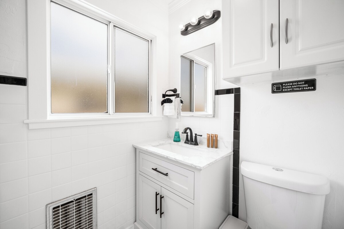 NEW OB Double Cottage w Patio – Short Walk 2 Beach