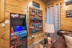 Spielezimmer