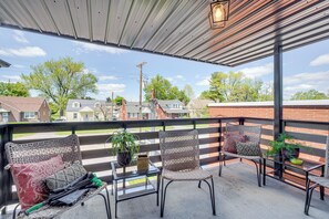 Private Patio | Outdoor Seating | 2 Mi to University of Louisville Campus