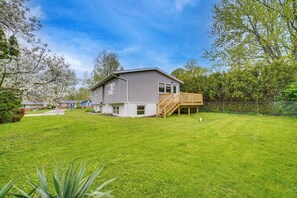 Home Exterior | Private Deck