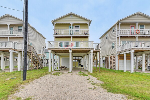 Surfside Beach Vacation Rental | 3BR | 3BA | Stairs Required to Enter