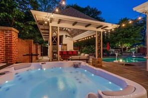Brand new hot tub