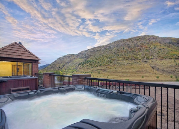 Bain à remous extérieur