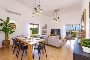 Villa Humaik image