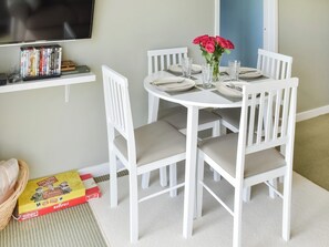 Open plan living space | Mulberry Tree Cottage, Great Yarmouth