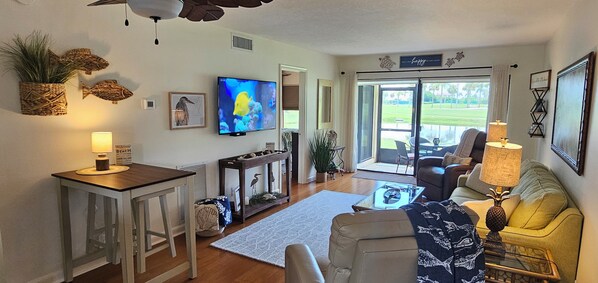 New table and chairs added, since initial posting
