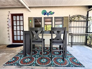 Lanai 2nd seating area