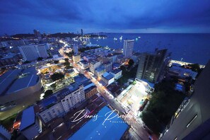 Vista para praia/oceano