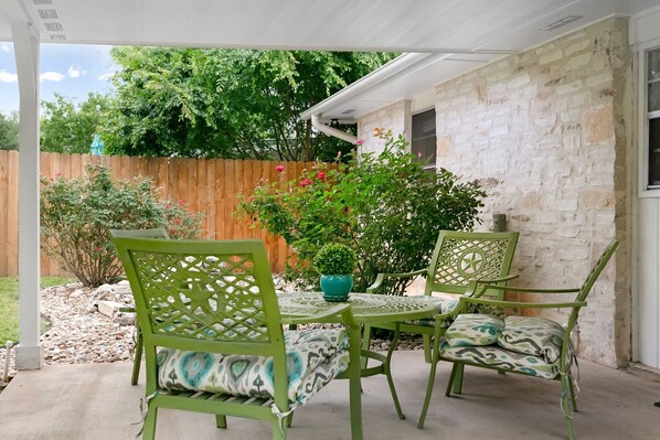 Outdoor dining