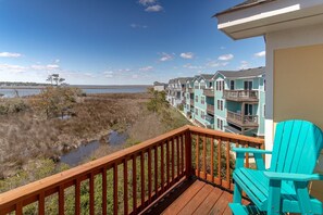 Enjoy a morning cup of coffee out on the canalfront deck with beautiful views!