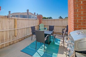 Enjoy evenings under the stars surrounding the fire pit on the outdoor patio!