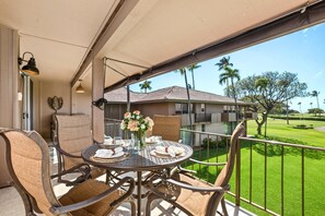 Al fresco charm just steps from your island retreat     MEL-H207