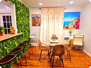 Dining Room Area ~ Workstation 