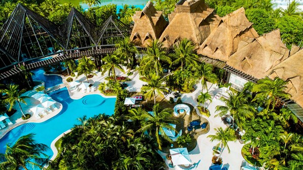 Riviera Maya Resort Overview