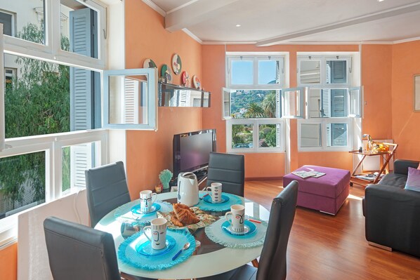 Living and dining room