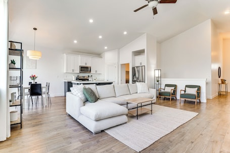 Vineyard Vacation Rental | 3BR | 2BA | Steps Required | 1,680 Sq Ft
