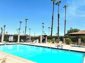 Beautiful Community Pool!