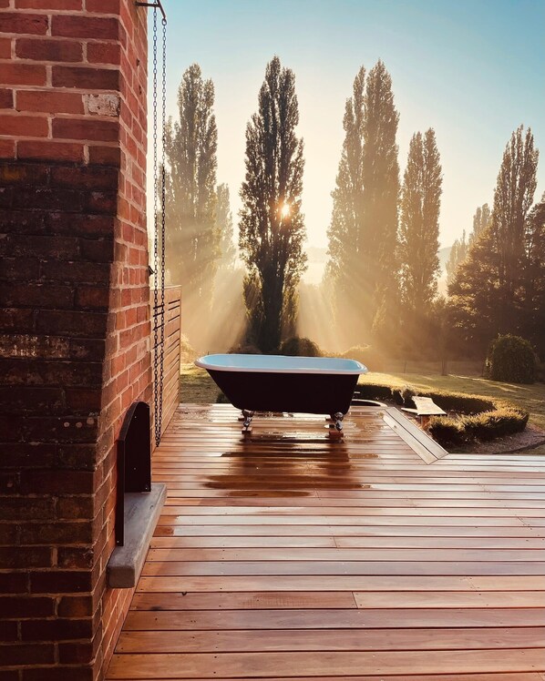 Outdoor bath on the deck