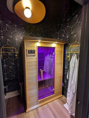 Step into our cozy two-person infrared sauna, where the temperature rises to a soothing 150 degrees Fahrenheit. Connect to the built-in Bluetooth and unwind to your favorite tunes while you bask in the warmth.