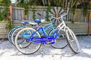 We have 3 bikes available for you!