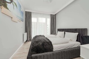 Bedroom with double bed