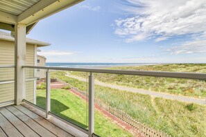 934 Vacation by the Sea
