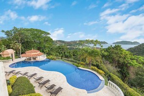 Stunning view of the Pacific Ocean, Herradura Bay and Herradura Island from all levels of the Mansion