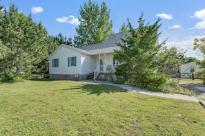 Sanderling is tucked on Teal Lane and sleeps 8 in 4 Bedrooms.