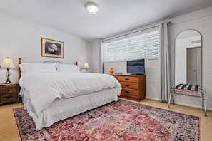 Master Bedroom - King Bed