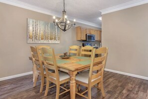 A Peaceful Getaway Whispering Pines 412 2 Bedroom Family Friendl