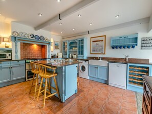 Kitchen/diner | Riverside Barn, Newquay