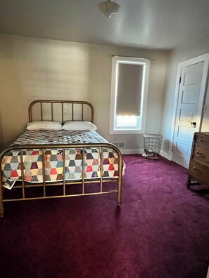 Master bedroom- full size - firm