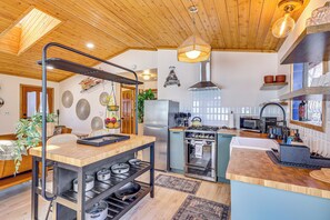 Kitchen | Toaster | Coffee Maker | Cooking Basics