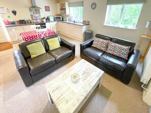 Open plan living space | Lily Pad 4 - Lily Pad Cottages, Nassington, near Stamford