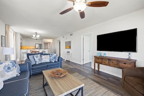 Home Decor, Furniture, Table, Coffee Table, Indoors