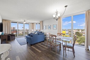 Dining Room, Dining Table, Furniture, Indoors, Table