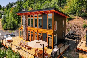 Home Exterior | Hammock