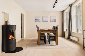 A place to make unforgettable memories and cherish time with your loved ones. Please let us know how we can make your stay in Bergen even more special ♥︎