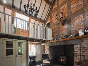 Living area | Courtyard Cottage - Meeson Hall Retreats, Waters Upton, near Telford