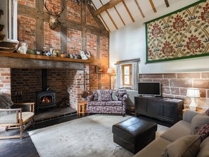 Living area | Courtyard Cottage - Meeson Hall Retreats, Waters Upton, near Telford