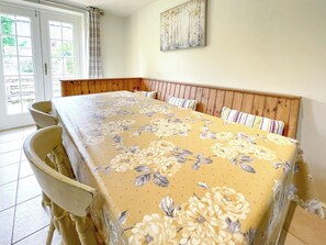 Dining Area | Lily Pad 2 - Lily Pad Cottages, Nassington, near Stamford